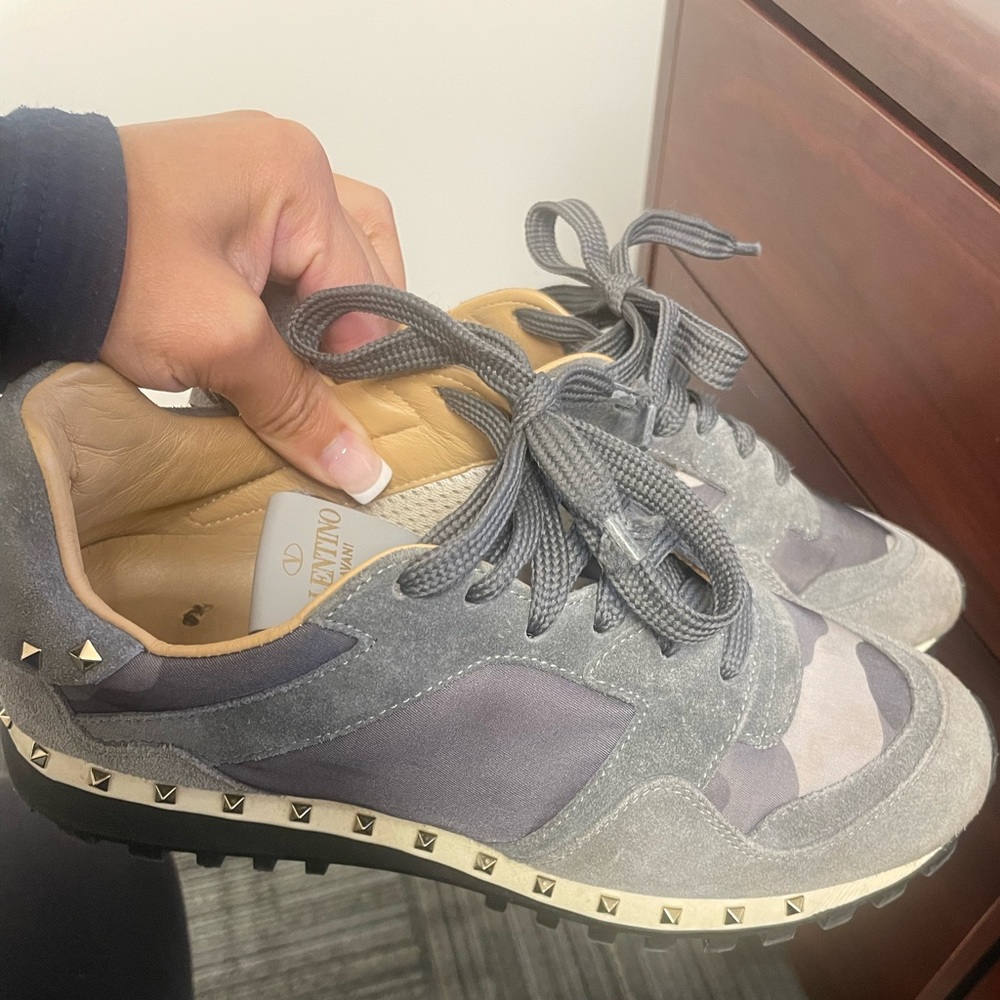 Valentino Garavani Grey Suede and Camouflage Rockstud Sneakers. Size 37.
